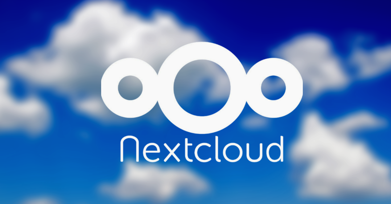 Nextcloud logo u oblacima